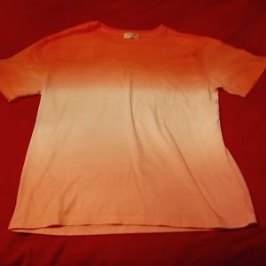 Zenana NWOT Coral Dip Dye Short Sleeve round neck tee.....size Med